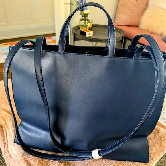 🔥RARE🔥  Telfar Shopping Tote Large in Navy - Picture 5 of 10